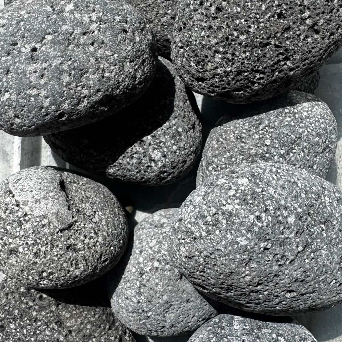 Betta World Substrate - Mini Lava Stones 350ml Bag