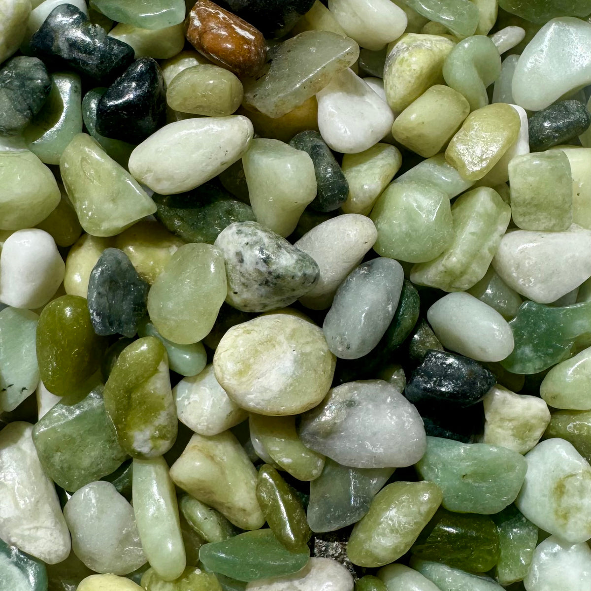 Betta World Substrate - Jade Pebbles