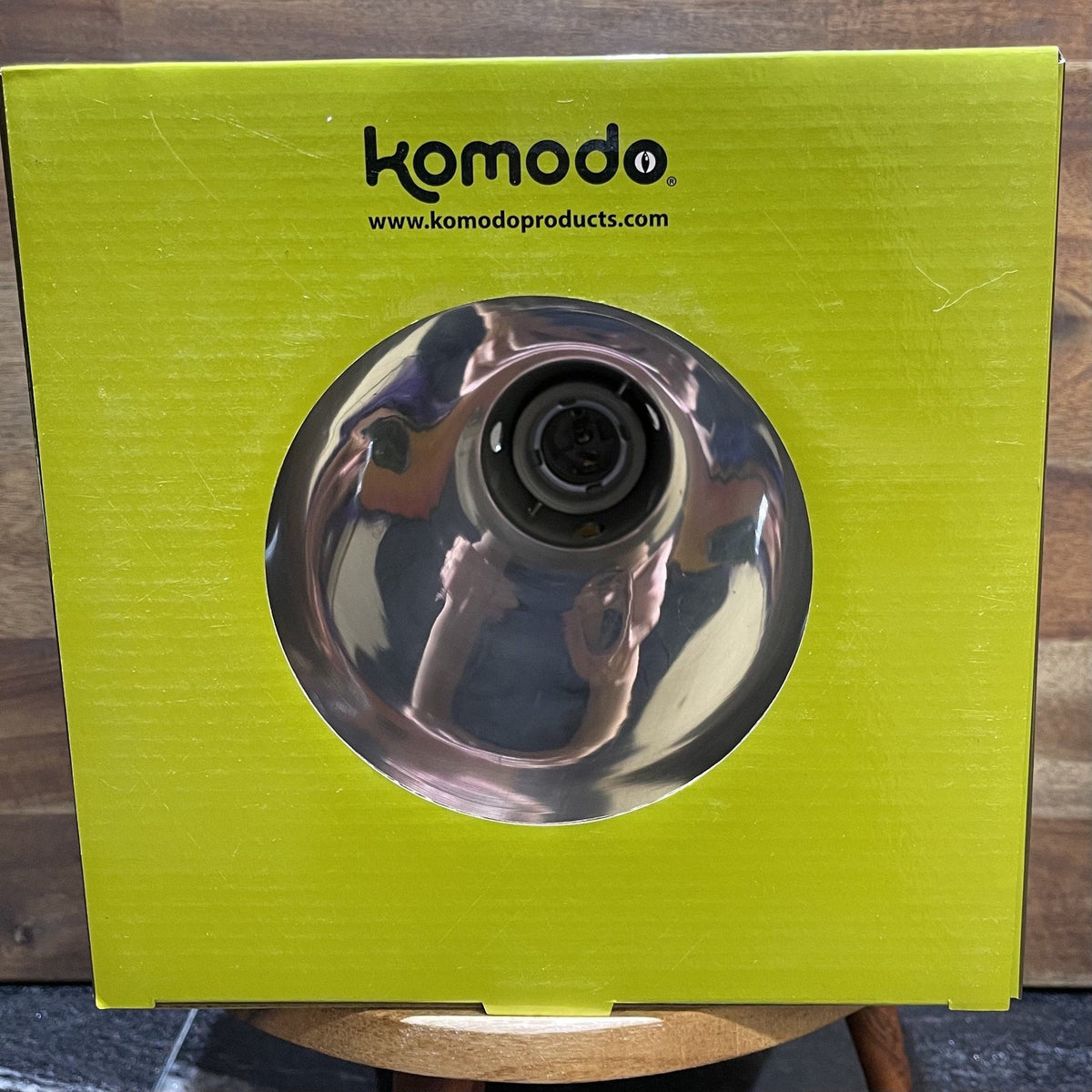 Deep Reflector Dome 200W 22 × 21 × 21cm - Komodo - Tank Terrarium Australia Light & Heat
